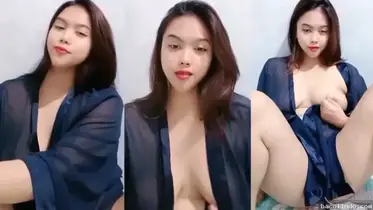 Faeyza Baju Transparan Pamer Memek Live Show