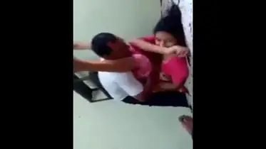 Pembokat Memek Basah Nggak Tahan Digoyang Kontol Gede